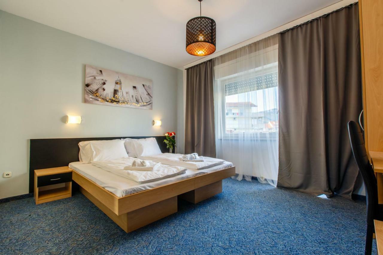 Rooms Split Stobreč Eksteriør billede